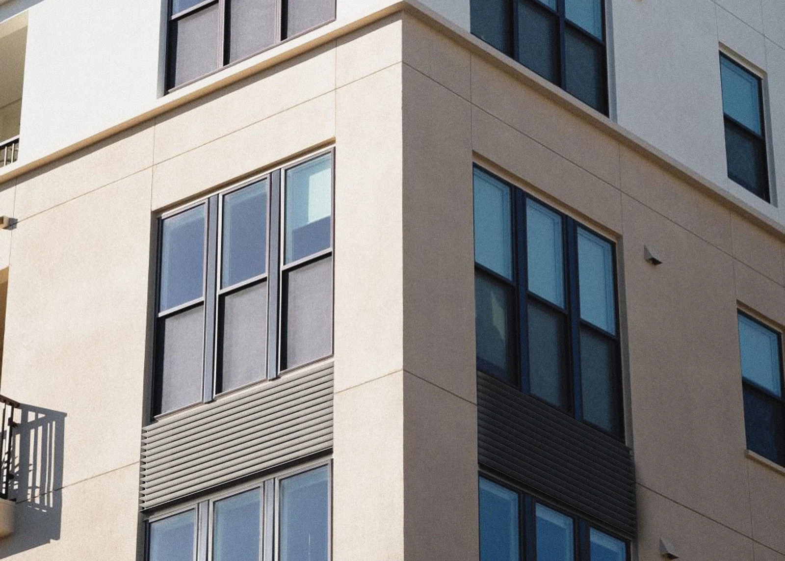 Airform Solo solar module on a corner apartment facade